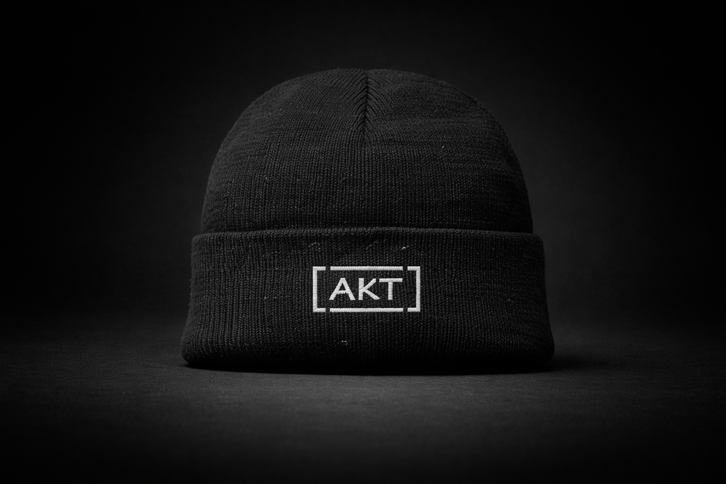 TUQUE AKT